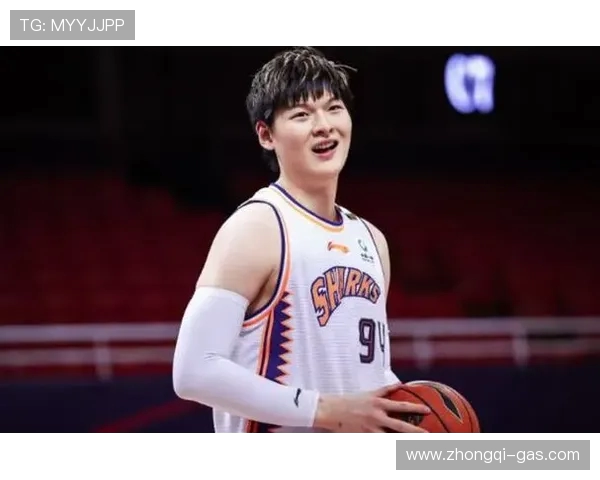王哲林领衔中国男篮新征程助力东京奥运备战展现实力与潜力