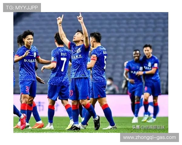 上海申花勇攀中超巅峰全力冲击冠军再现辉煌时代新篇章 上海申花勇攀中超巅峰全力冲击冠军再现辉煌时代新篇章