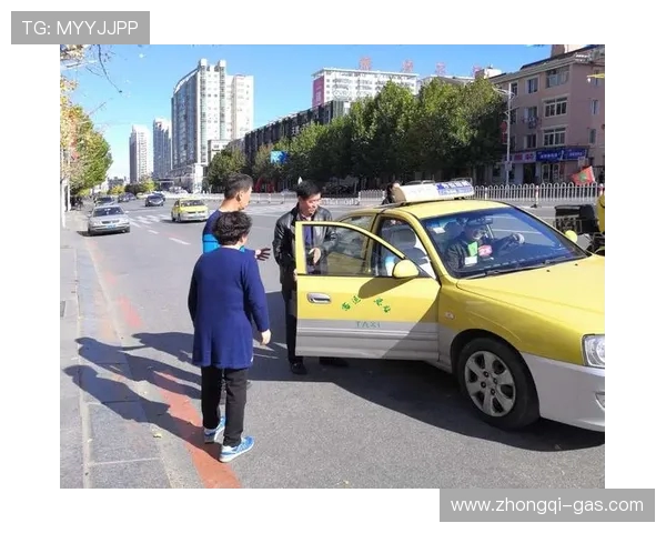 深度对话：刘丽如何在足球世界中追寻梦想与挑战人生