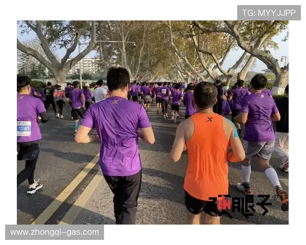 重庆城市马拉松评析滑板队速度表现与赛事亮点探讨 重庆城市马拉松评析滑板队速度表现与赛事亮点探讨