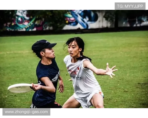 重庆飞盘队在世界滑板锦标赛中的精彩表现与状态分析 重庆飞盘队在世界滑板锦标赛中的精彩表现与状态分析
